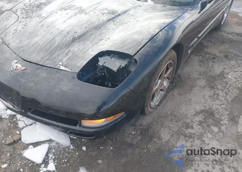 2003 Chevrolet Corvette из США, поврежденный, VIN 1G1YY22G335115855